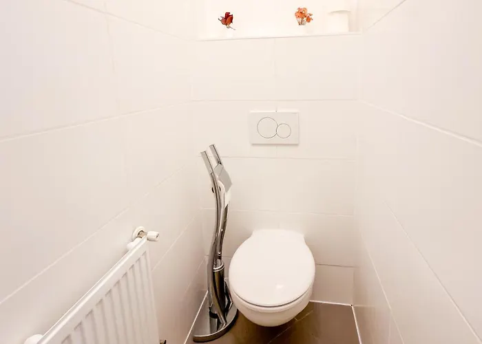 N18 Enjoy New Beautiful Spacey Ac Quiet Street